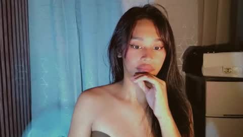 kisses online show from June 2026 09:00:01 AM