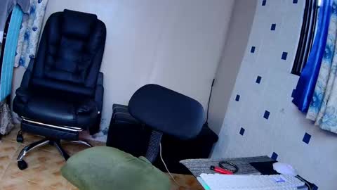 Snapshot of asiantsugar4u chatting on December 2024 06:54:02 AM Trish online show from December 2024 06:54:02 AM