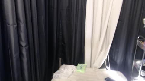 Snapshot of asiantwink_ariel19 chatting on January 2026 12:48:01 AM asiantwink_ariel19 online show from January 2026 12:48:01 AM