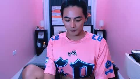 Snapshot of asianverstwink chatting on May 2026 11:00:01 PM asianverstwink online show from May 2026 11:00:01 PM