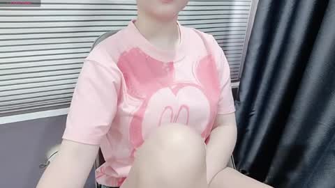 Snapshot of asiasweety chatting on May 2026 01:33:02 AM SoHye online show from May 2026 01:33:02 AM