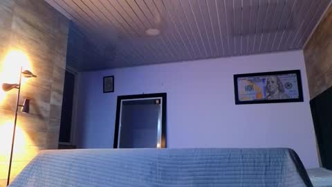 Asmodeo  -   online show from November 2025 04:07:02 AM