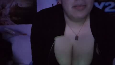 Snapshot of asmrveronica chatting on January 2025 12:43:02 AM V online show from January 2025 12:43:02 AM