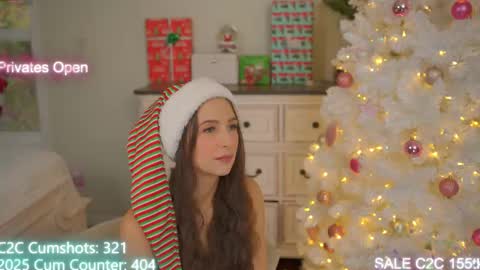 Snapshot of aspenwild chatting on December 2025 04:45:02 PM Aspen Wild online show from December 2025 04:45:02 PM