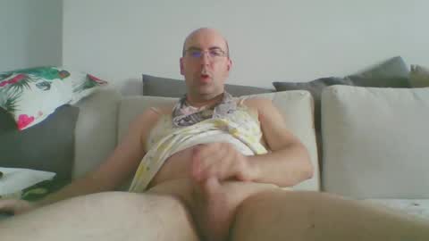 Snapshot of assbitch189 chatting on June 2026 08:24:02 AM assbitch189 online show from June 2026 08:24:02 AM