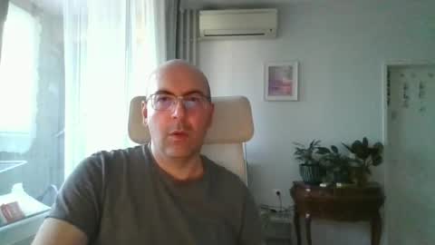 Snapshot of assbitch189 chatting on June 2026 04:42:01 PM assbitch189 online show from June 2026 04:42:01 PM