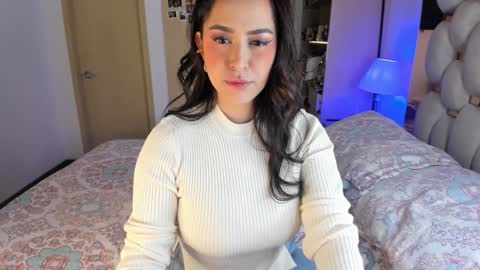 Ashley online show from December 2024 05:15:01 AM