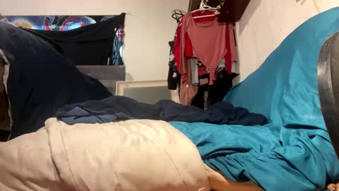 danni travis online show from January 2025 10:06:01 PM