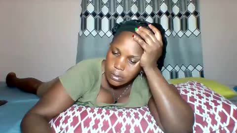 FLORAH DANIEL online show from December 2025 07:12:02 PM