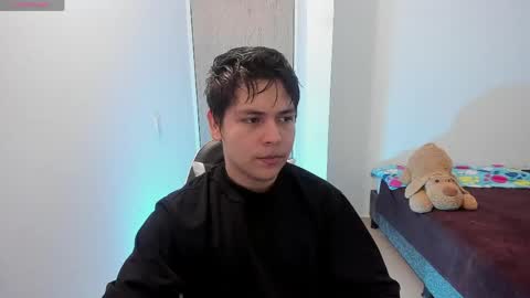 Snapshot of asta_kuro chatting on April 2026 04:23:02 AM Asta Kuno online show from April 2026 04:23:02 AM