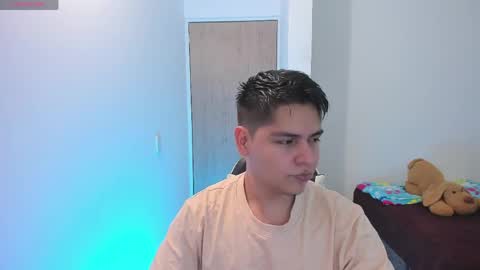 Snapshot of asta_kuro chatting on April 2026 11:12:01 AM Asta Kuno online show from April 2026 11:12:01 AM