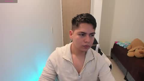 Snapshot of asta_kuro chatting on April 2026 06:38:01 AM Asta Kuno online show from April 2026 06:38:01 AM