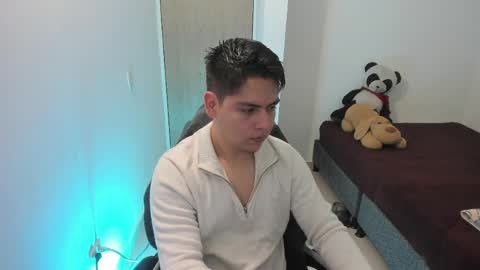 Snapshot of asta_kuro chatting on May 2026 03:55:02 AM Asta Kuno online show from May 2026 03:55:02 AM
