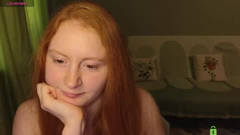 Snapshot of astoria_ross_ chatting on May 2026 03:18:01 PM Astoria online show from May 2026 03:18:01 PM