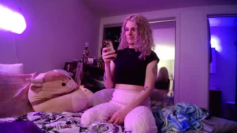 AstoriaLove online show from February 2025 02:58:01 AM