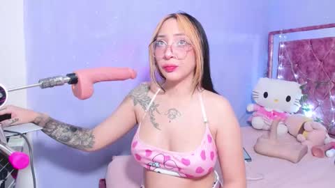 Kitty online show from October 2025 02:45:01 AM