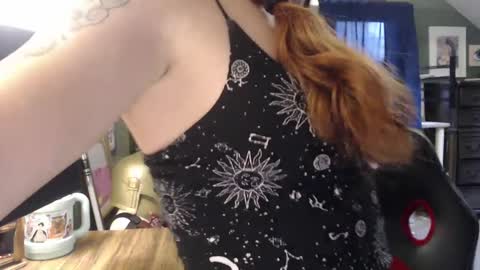 AstraeaSiren online show from September 2025 05:59:01 PM