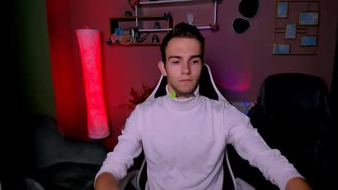 astren online show from November 2025 06:52:01 AM