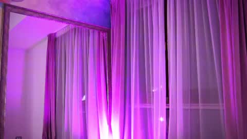 astridvexxx online show from July 2026 08:27:01 PM