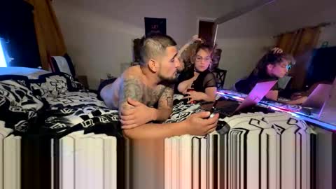 astro_n_tatiana online show from November 2025 04:12:02 AM