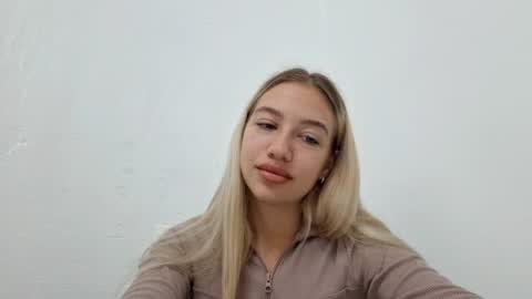 Diana online show from October 2025 09:54:02 AM