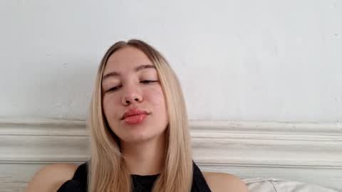 Diana online show from October 2025 10:06:01 AM