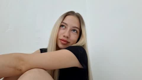 Diana online show from November 2025 08:27:02 AM