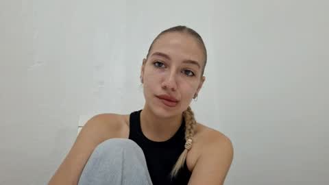 Diana online show from November 2025 02:29:02 PM