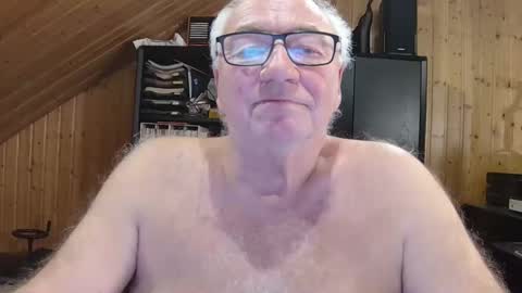 asusandy online show from February 2026 04:49:01 PM