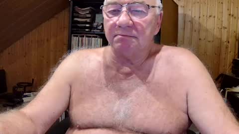 asusandy online show from July 2026 10:23:01 PM