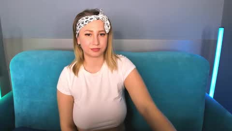 Snapshot of asyapink chatting on March 2025 04:49:02 AM AsyaPink online show from March 2025 04:49:02 AM