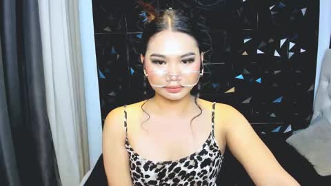 Snapshot of atashakendall chatting on May 2026 05:45:02 AM atashakendall online show from May 2026 05:45:02 AM