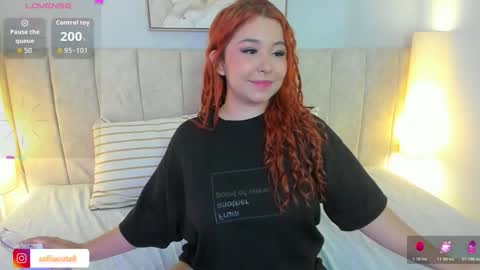 sofia online show from December 2025 02:28:02 AM