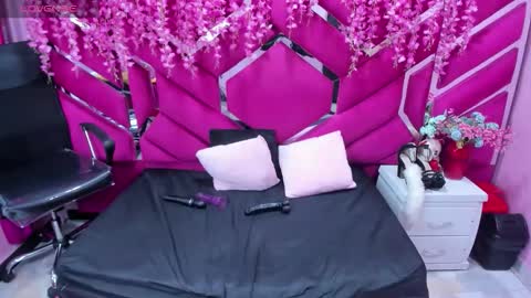 Snapshot of atena_glow_ chatting on February 2026 03:25:01 AM atena_glow_ online show from February 2026 03:25:01 AM