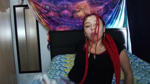 Snapshot of atena_messy chatting on November 2025 08:41:01 PM atena messy online show from November 2025 08:41:01 PM