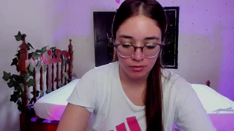 atenas online show from December 2024 07:21:01 PM