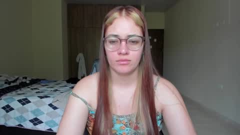 atenas online show from February 2025 07:31:02 PM