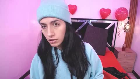 Snapshot of atenea_420 chatting on February 2026 01:07:02 PM COLOMBIA online show from February 2026 01:07:02 PM