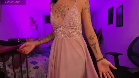 Atenea online show from September 2025 07:52:02 PM