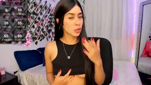 Atenea online show from June 2026 08:52:01 PM