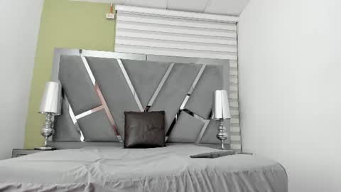 atenea online show from June 2026 04:02:01 AM