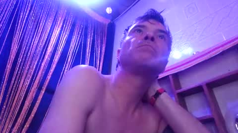 Snapshot of athandrew chatting on December 2024 10:02:02 AM jonnyandrew online show from December 2024 10:02:02 AM