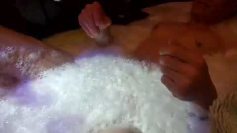 Snapshot of athandrew chatting on January 2025 04:52:02 AM jonnyandrew online show from January 2025 04:52:02 AM