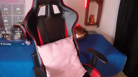 athena_snaw online show from April 2026 08:26:02 PM