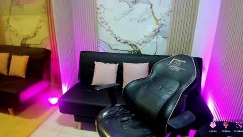 Atenea online show from May 2026 03:36:02 AM