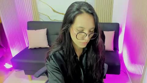 Atenea online show from June 2026 03:43:02 AM