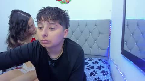 athenea_zuleinys online show from December 2025 12:10:02 PM