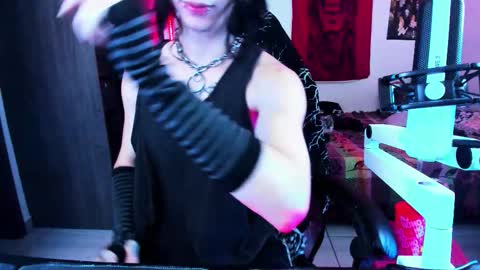 athenauwu online show from November 2025 07:14:02 AM