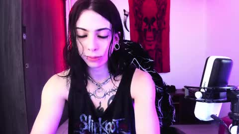 athenauwu online show from April 2026 04:18:01 AM