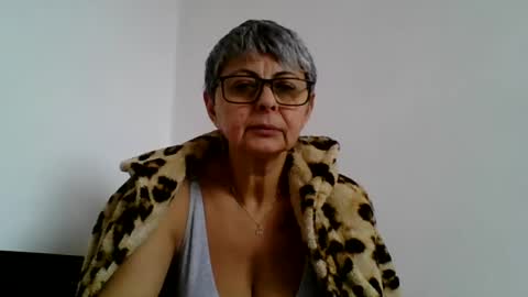 atikaarea online show from December 2024 08:34:01 AM